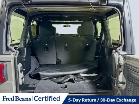Used 2020 Jeep Wrangler Unlimited Sport image 27
