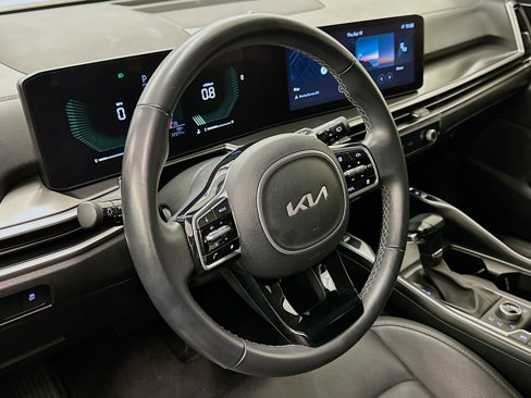 Used 2024 Kia Sorento S image 18