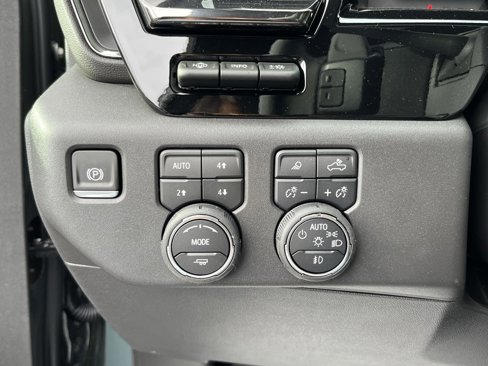 New 2026 Chevrolet Silverado 1500 ZR2 image 5