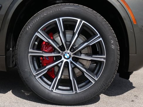 New 2026 BMW X5 xDrive40i w/ M Sport Package image 5
