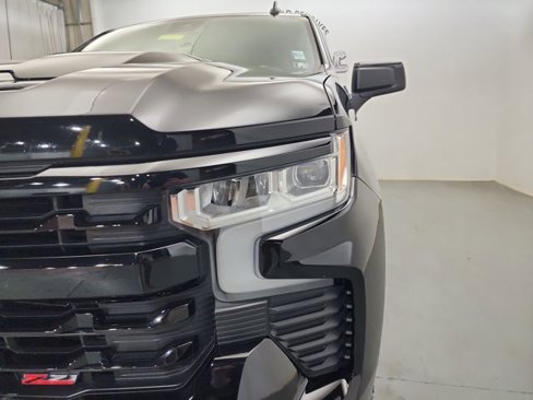 Used 2023 Chevrolet Silverado 1500 LT Trail Boss image 37