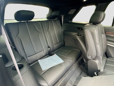 New 2026 Cadillac Vistiq Luxury image 30