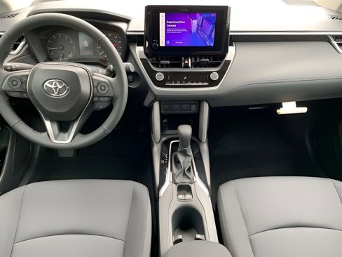 New 2025 Toyota Corolla Cross LE image 15