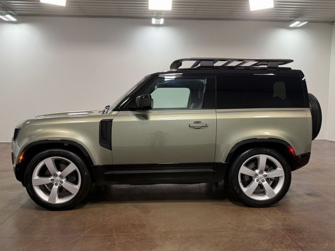 Used 2024 Land Rover Defender 90 X-Dynamic SE image 27