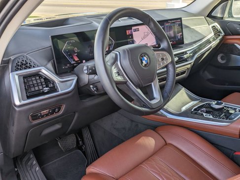 Used 2023 BMW X7 xDrive40i w/ Premium Package image 12