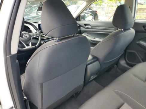 Used 2024 Nissan Altima 2.5 SV image 12