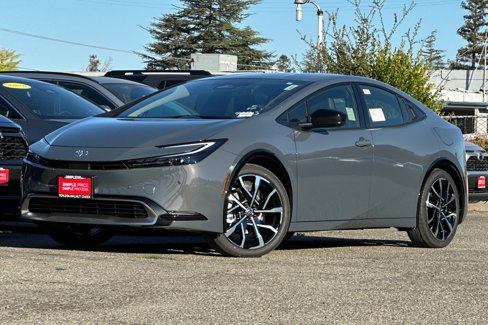 New 2026 Toyota Prius Plug-In Hybrid image 2
