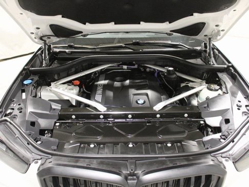 Certified 2025 BMW X5 xDrive40i w/ M Sport Package image 30