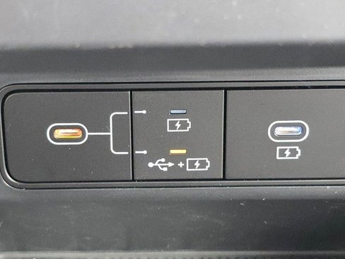 Certified 2025 Hyundai Tucson SE image 7