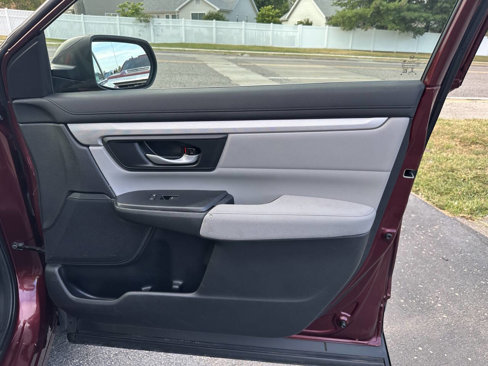 Used 2018 Honda CR-V LX image 11
