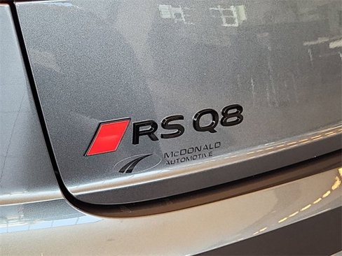 New 2025 Audi RS Q8 performance image 16