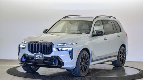 New 2026 BMW X7 M60i image 1