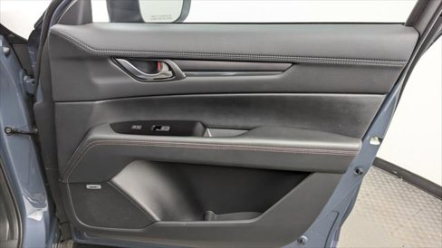 Used 2025 MAZDA CX-5 Carbon Edition image 22