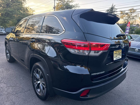 Used 2018 Toyota Highlander AWD V6 image 7
