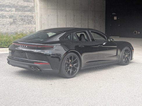 New 2025 Porsche Panamera 4 image 9
