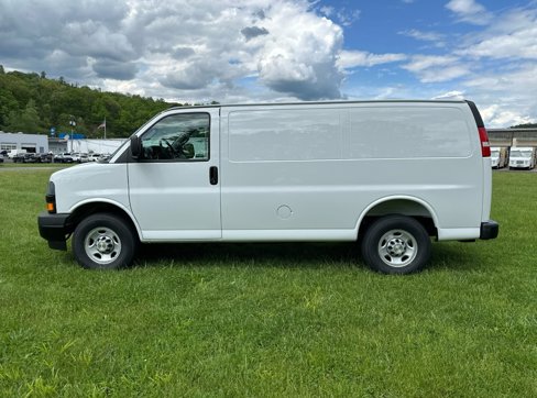 New 2025 Chevrolet Express 3500 w/ Driver Convenience Package image 5