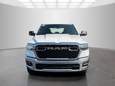 New 2026 RAM 1500 4x4 Crew Cab image 8
