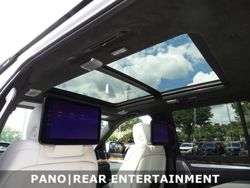 Used 2025 Cadillac Escalade Sport Platinum image 8
