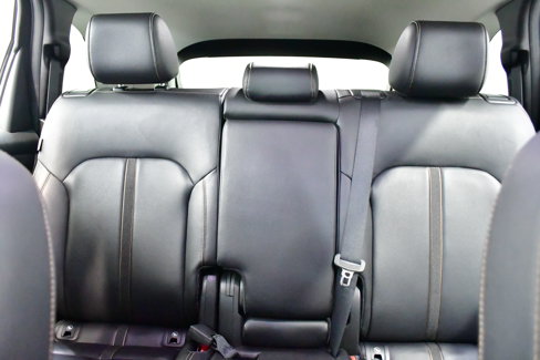Used 2024 MAZDA CX-90 3.3 Turbo w/ Select Package image 18