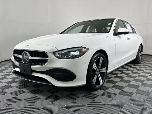 Used 2025 Mercedes-Benz C 300 Sedan image 3
