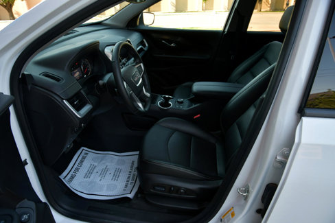 Used 2024 GMC Terrain SLT image 27
