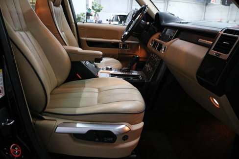 Used 2010 Land Rover Range Rover HSE LUX image 45