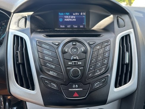 Used 2014 Ford Focus SE w/ Equipment Group 201A image 17