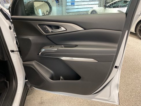 New 2026 Chevrolet Traverse LT w/ Driver Confidence Package image 33