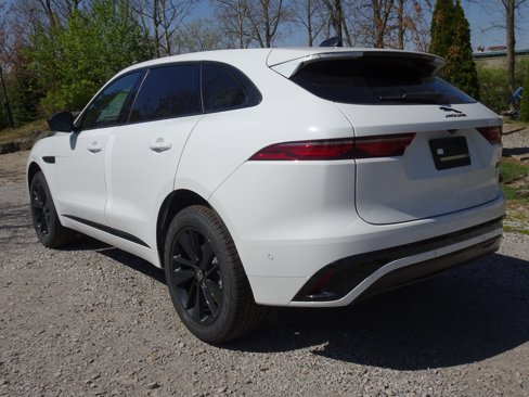 New 2026 Jaguar F-PACE R-Dynamic S image 8