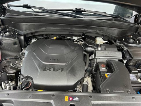 Used 2022 Kia Telluride EX image 39
