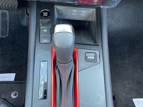 New 2025 Nissan Kicks SR image 12