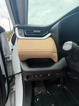 Used 2024 Toyota RAV4 XLE Premium image 15