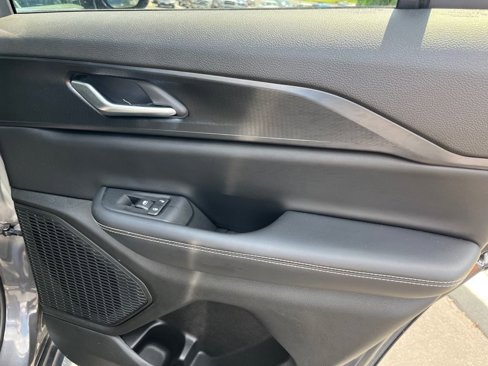 Used 2023 Jeep Grand Cherokee Altitude image 19