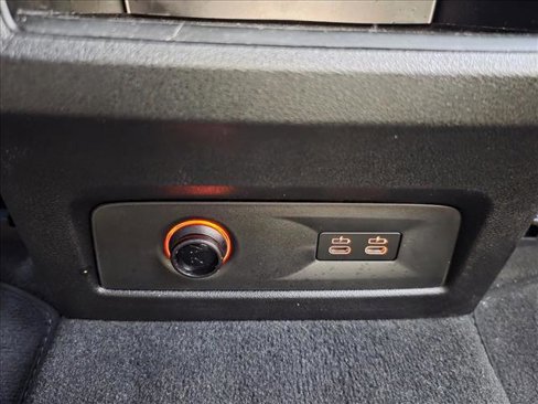 Used 2024 BMW X5 xDrive40i w/ Parking Assistance Package image 14