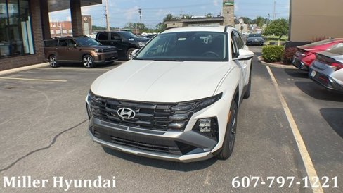 New 2025 Hyundai Tucson SEL image 1