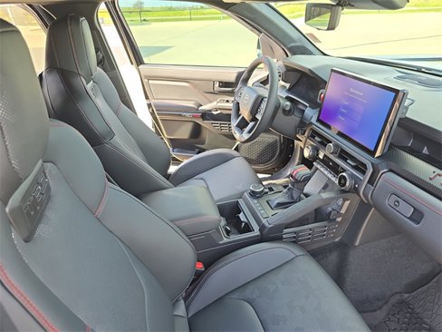 Certified 2025 Toyota Tacoma TRD Pro image 12