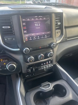 Used 2019 RAM 1500 Big Horn image 11