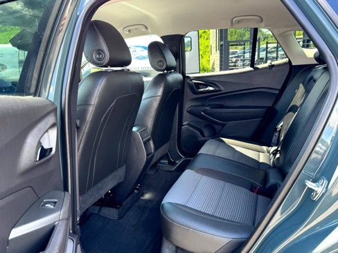 Used 2025 Chevrolet Trax LT image 22