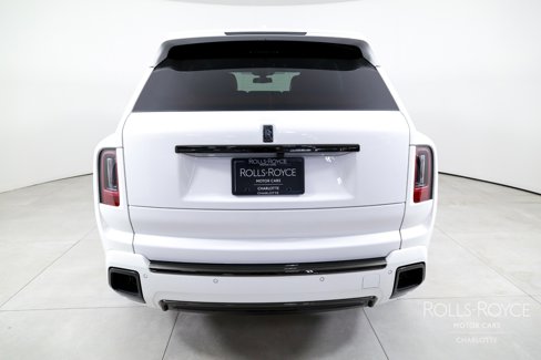 New 2025 Rolls-Royce Cullinan Black Badge image 8