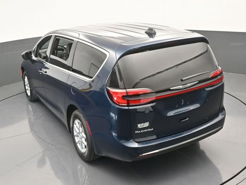 New 2025 Chrysler Pacifica Select image 43