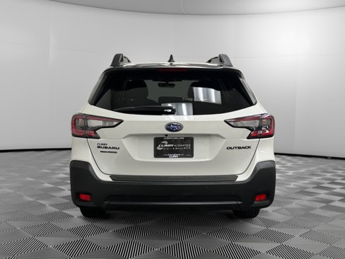 Certified 2023 Subaru Outback Onyx Edition image 4