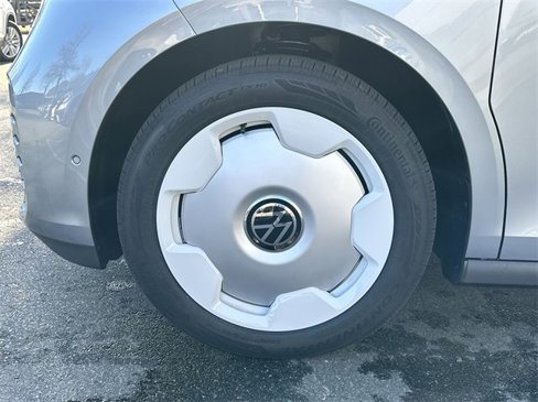 New 2025 Volkswagen ID. Buzz 1st Edition image 11