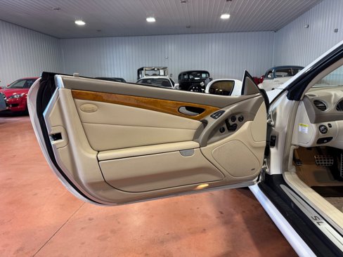 Used 2005 Mercedes-Benz SL 500 image 18