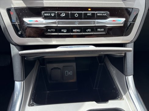 Used 2024 Ford Explorer XLT w/ Equipment Group 202A image 22