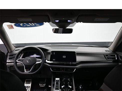 New 2025 Volkswagen Atlas Peak Edition SE image 10