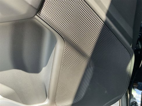 New 2025 GMC Canyon Elevation w/ Convenience Package image 23