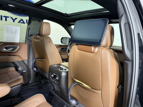 Used 2024 Chevrolet Tahoe High Country w/ Advanced Technology Package image 2