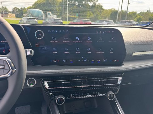 New 2026 Chevrolet Traverse LT w/ Sun and Wheel Package image 16