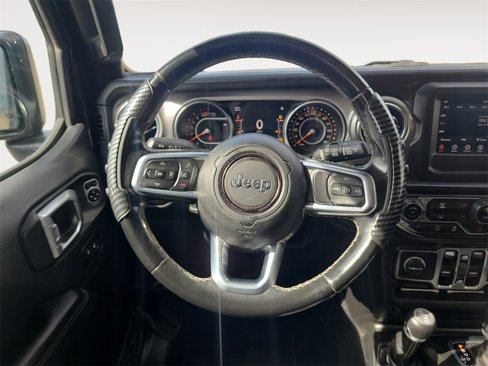 Used 2020 Jeep Wrangler Unlimited Sahara image 12