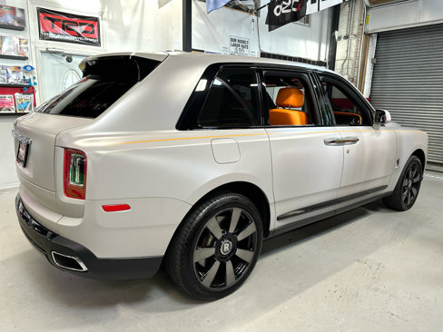 Used 2023 Rolls-Royce Cullinan w/ Dark Exterior Package image 4